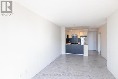 2503 - 25 Carlton Street, Toronto, ON - Indoor Photo Showing Kitchen