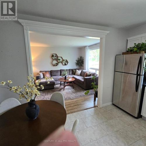 25 - 494 Elgin Street, Cobourg, ON - Indoor Photo Showing Living Room