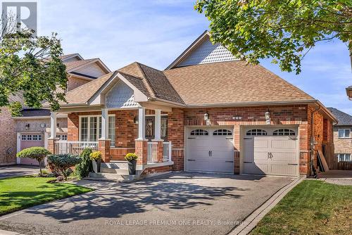 380 Wood Duck Lane, Newmarket, ON - Outdoor With Facade