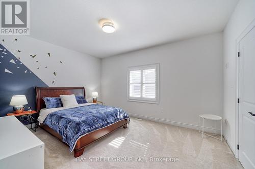 1031 Quarry Drive, Innisfil, ON - Indoor Photo Showing Bedroom