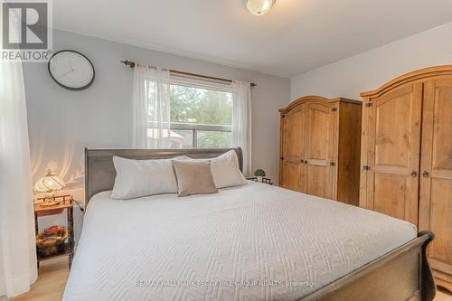 755 Happy Vale Drive, Innisfil, ON - Indoor Photo Showing Bedroom