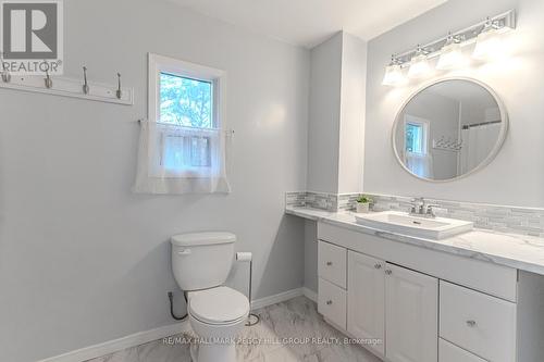 755 Happy Vale Drive, Innisfil, ON - Indoor Photo Showing Bathroom