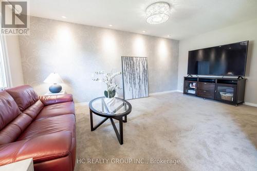 2 Carpenter Court, Markham, ON - Indoor Photo Showing Living Room