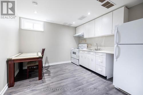 2 Carpenter Court, Markham, ON - Indoor Photo Showing Other Room