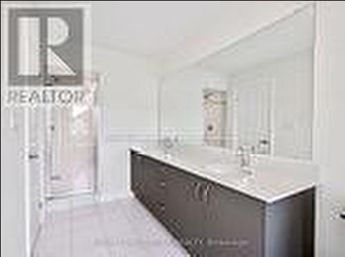 15 Mace Avenue, Richmond Hill, ON - Indoor Photo Showing Bathroom