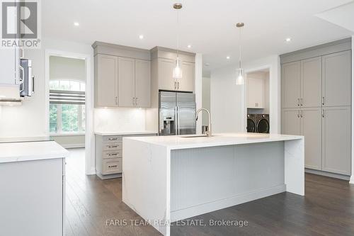 13 Fawndale Crescent, Wasaga Beach, ON - Indoor Photo Showing Kitchen With Upgraded Kitchen