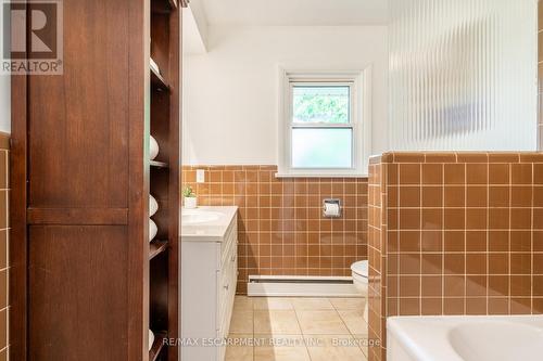 702 King Road, Burlington, ON - Indoor Photo Showing Bathroom