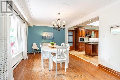 702 King Road, Burlington, ON - Indoor Photo Showing Dining Room