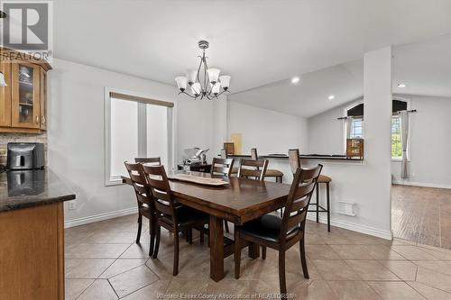 255 Golfview Drive, Amherstburg, ON - Indoor Photo Showing Dining Room