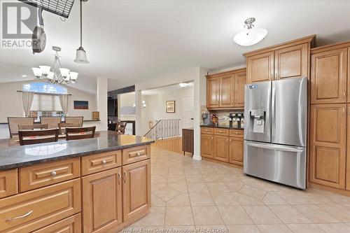 255 Golfview Drive, Amherstburg, ON - Indoor Photo Showing Kitchen