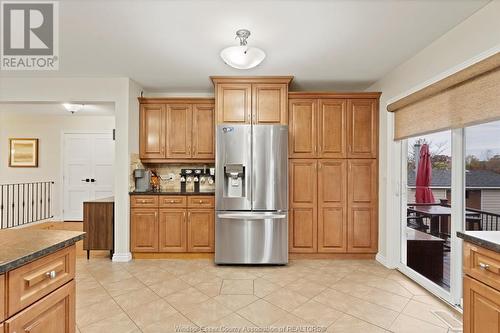 255 Golfview Drive, Amherstburg, ON - Indoor Photo Showing Kitchen