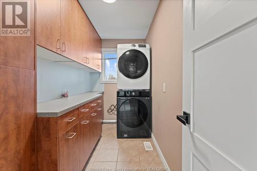 255 Golfview Drive, Amherstburg, ON - Indoor Photo Showing Laundry Room