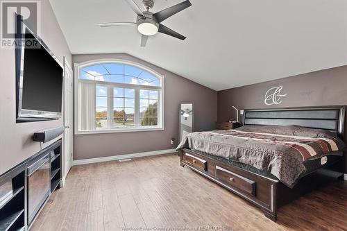 255 Golfview Drive, Amherstburg, ON - Indoor Photo Showing Bedroom