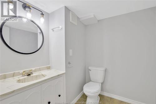 3189 Clemenceau, Windsor, ON - Indoor Photo Showing Bathroom