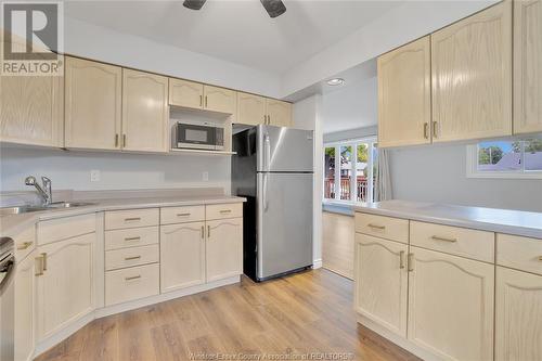 3189 Clemenceau, Windsor, ON - Indoor Photo Showing Kitchen