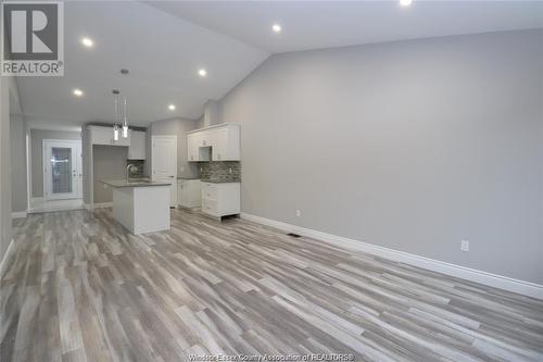 3559 Hallee, Windsor, ON - Indoor Photo Showing Kitchen