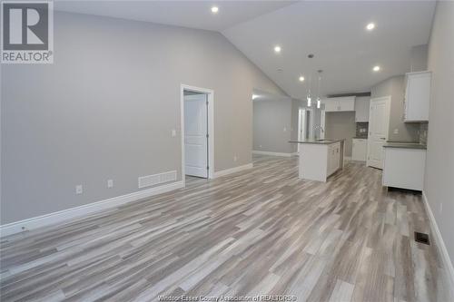 3559 Hallee, Windsor, ON - Indoor Photo Showing Kitchen