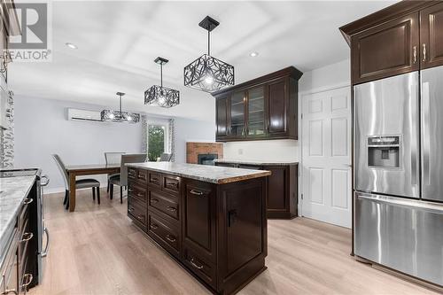 876 Russett Drive, Arnprior, ON - Indoor Photo Showing Kitchen With Stainless Steel Kitchen