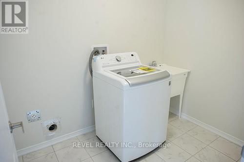 109 Munro Circle, Brantford, ON - Indoor Photo Showing Laundry Room