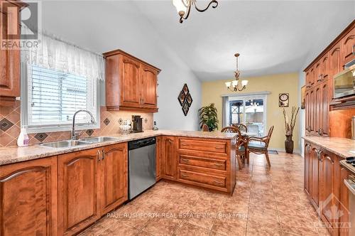 460 Jasper Crescent, Clarence-Rockland, ON - Indoor Photo Showing Kitchen With Double Sink