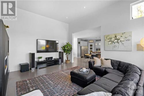 1700 Peter Robinson Road, Ottawa, ON - Indoor Photo Showing Living Room