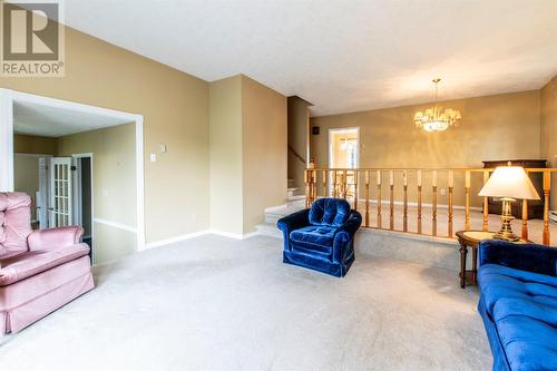 5 Inverness Place, St. John'S, NL - Indoor Photo Showing Living Room