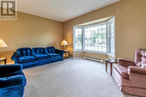 5 Inverness Place, St. John'S, NL - Indoor Photo Showing Living Room