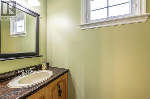 5 Inverness Place, St. John'S, NL - Indoor Photo Showing Bathroom