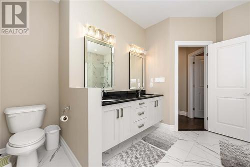 140 Sandpiper Drive, Sarnia, ON - Indoor Photo Showing Bathroom