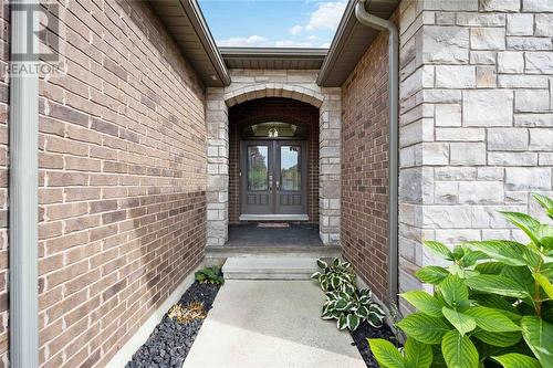 140 Sandpiper Drive, Sarnia, ON - Outdoor