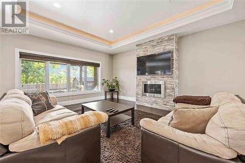 140 Sandpiper Drive, Sarnia, ON - Indoor Photo Showing Living Room With Fireplace