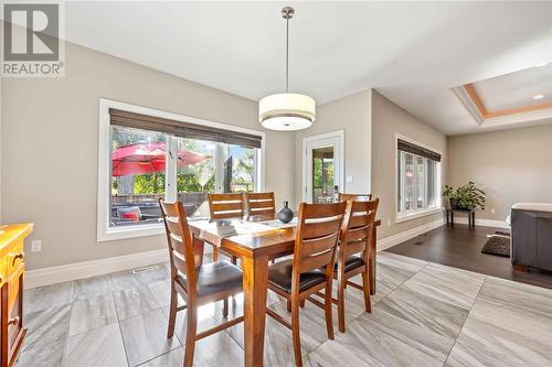 140 Sandpiper Drive, Sarnia, ON - Indoor Photo Showing Dining Room