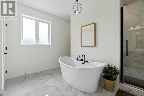 1974 Blackwell Road, Sarnia, ON - Indoor Photo Showing Bathroom