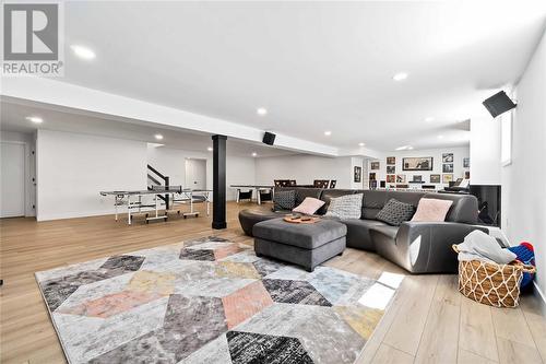 1974 Blackwell Road, Sarnia, ON - Indoor Photo Showing Living Room