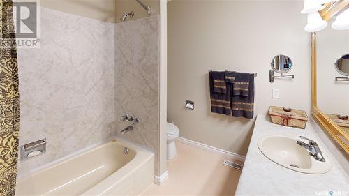 2234 Goldman Crescent, Regina, SK - Indoor Photo Showing Bathroom