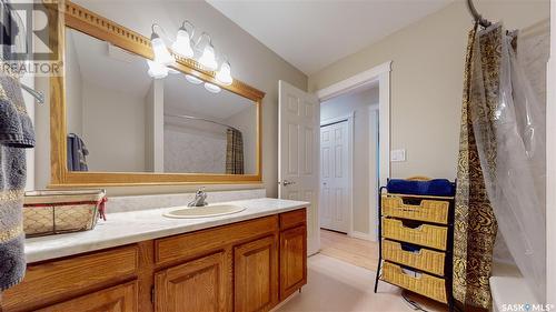 2234 Goldman Crescent, Regina, SK - Indoor Photo Showing Bathroom