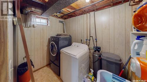 2234 Goldman Crescent, Regina, SK - Indoor Photo Showing Laundry Room