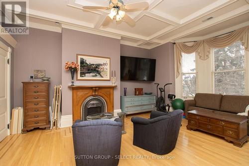 Primary suite / 2nd level - 554 Waterloo Street, London, ON - Indoor With Fireplace