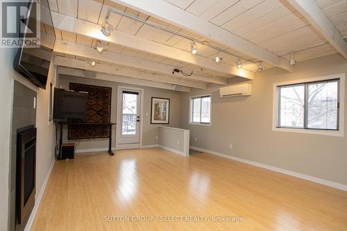 Studio / 2nd level - 554 Waterloo Street, London, ON - Indoor Photo Showing Other Room