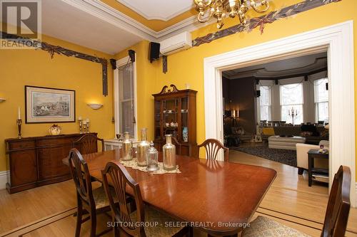 Dining room / 1st level - 554 Waterloo Street, London, ON - Indoor Photo Showing Dining Room