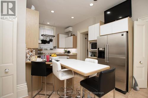 Kitchen / 1st level - 554 Waterloo Street, London, ON - Indoor Photo Showing Kitchen