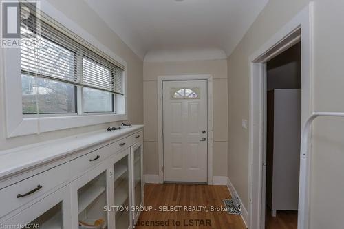 558 Waterloo Street, London, ON - Indoor Photo Showing Other Room