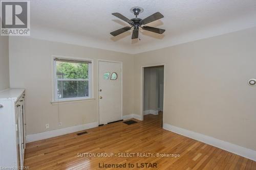 558 Waterloo Street, London, ON - Indoor Photo Showing Laundry Room