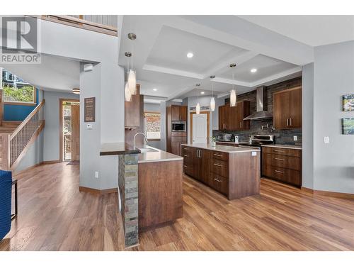 13598 Townsend Drive, Lake Country, BC - Indoor Photo Showing Kitchen