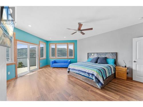 13598 Townsend Drive, Lake Country, BC - Indoor Photo Showing Bedroom