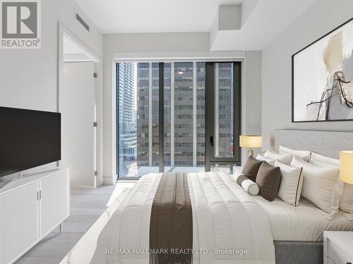 906 - 8 Cumberland Street, Toronto, ON - Indoor Photo Showing Bedroom