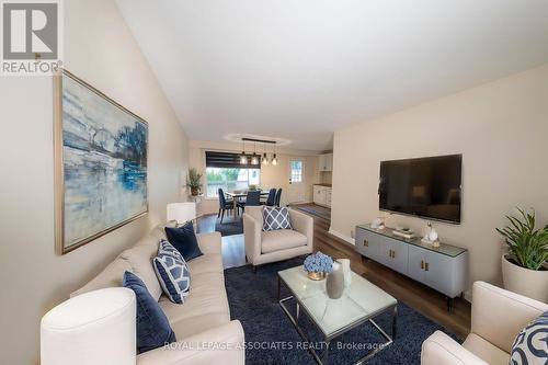 75 Alonna Street, Clarington, ON - Indoor Photo Showing Living Room