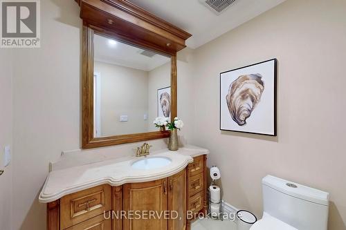 424 Kerrybrook Drive, Richmond Hill, ON - Indoor Photo Showing Bathroom