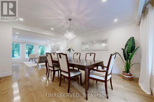 424 Kerrybrook Drive, Richmond Hill, ON - Indoor Photo Showing Dining Room