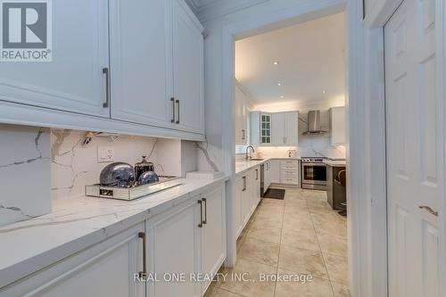 2316 Delnice Drive, Oakville, ON - Indoor Photo Showing Kitchen